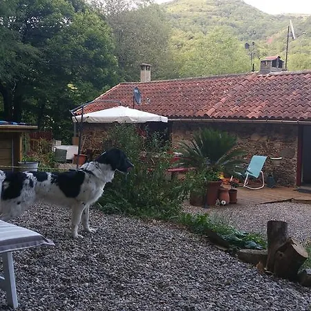 Castanet Bed & Breakfast Ferrals-les-Montagnes