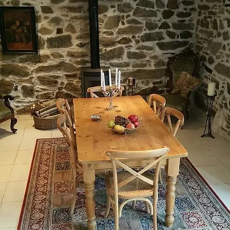 Castanet Bed & Breakfast Ferrals-les-Montagnes